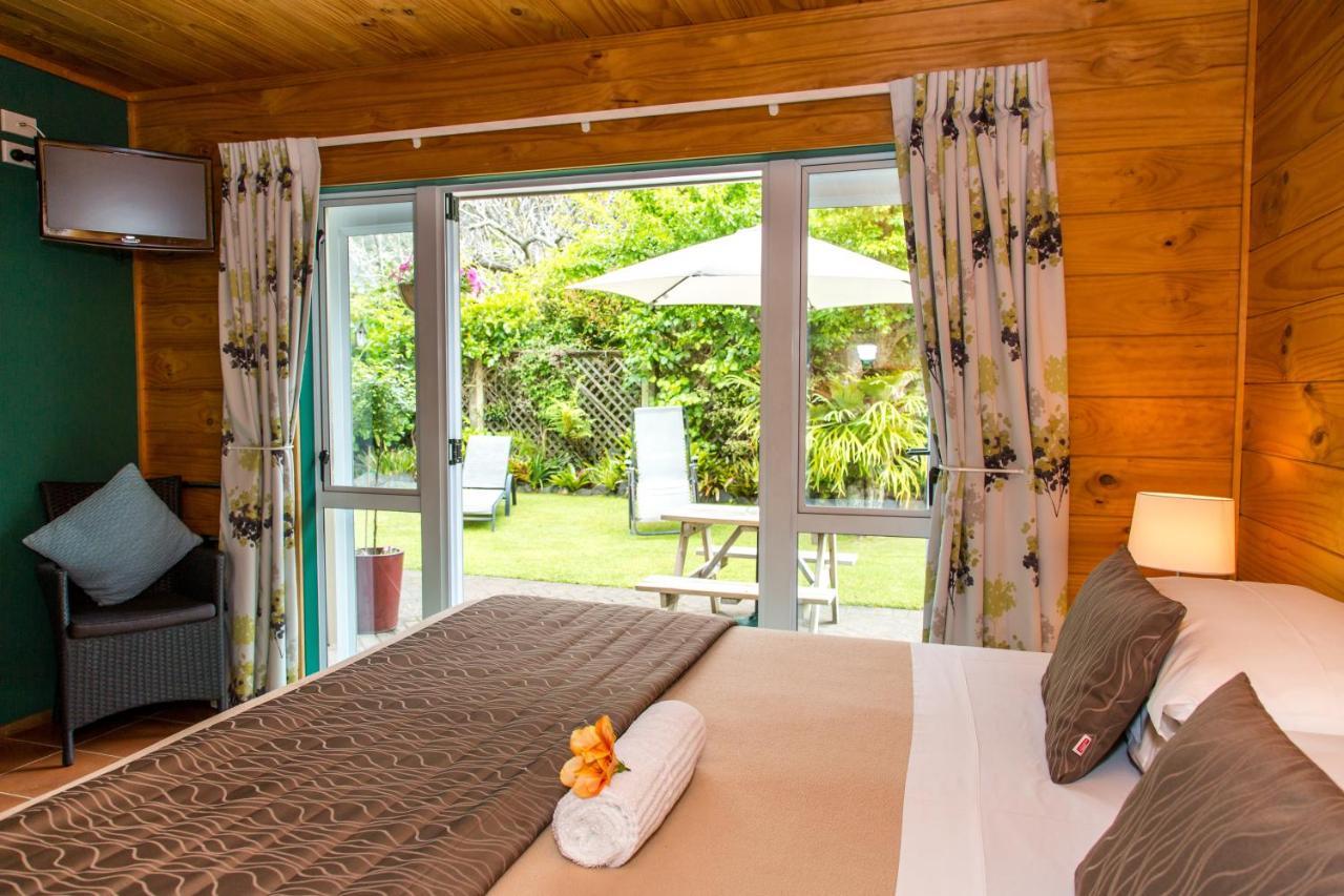 Tatahi Lodge Beach Resort Hahei Ngoại thất bức ảnh